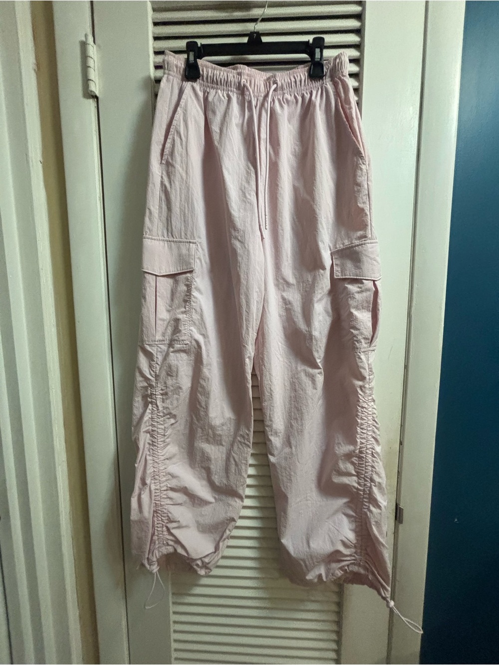 Gilly Hicks Pale Pink Cargo Jogger Pants